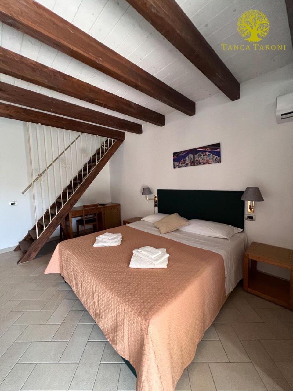 Agriturismo Bed And Breakfast Tanca Taroni Telti Luaran gambar