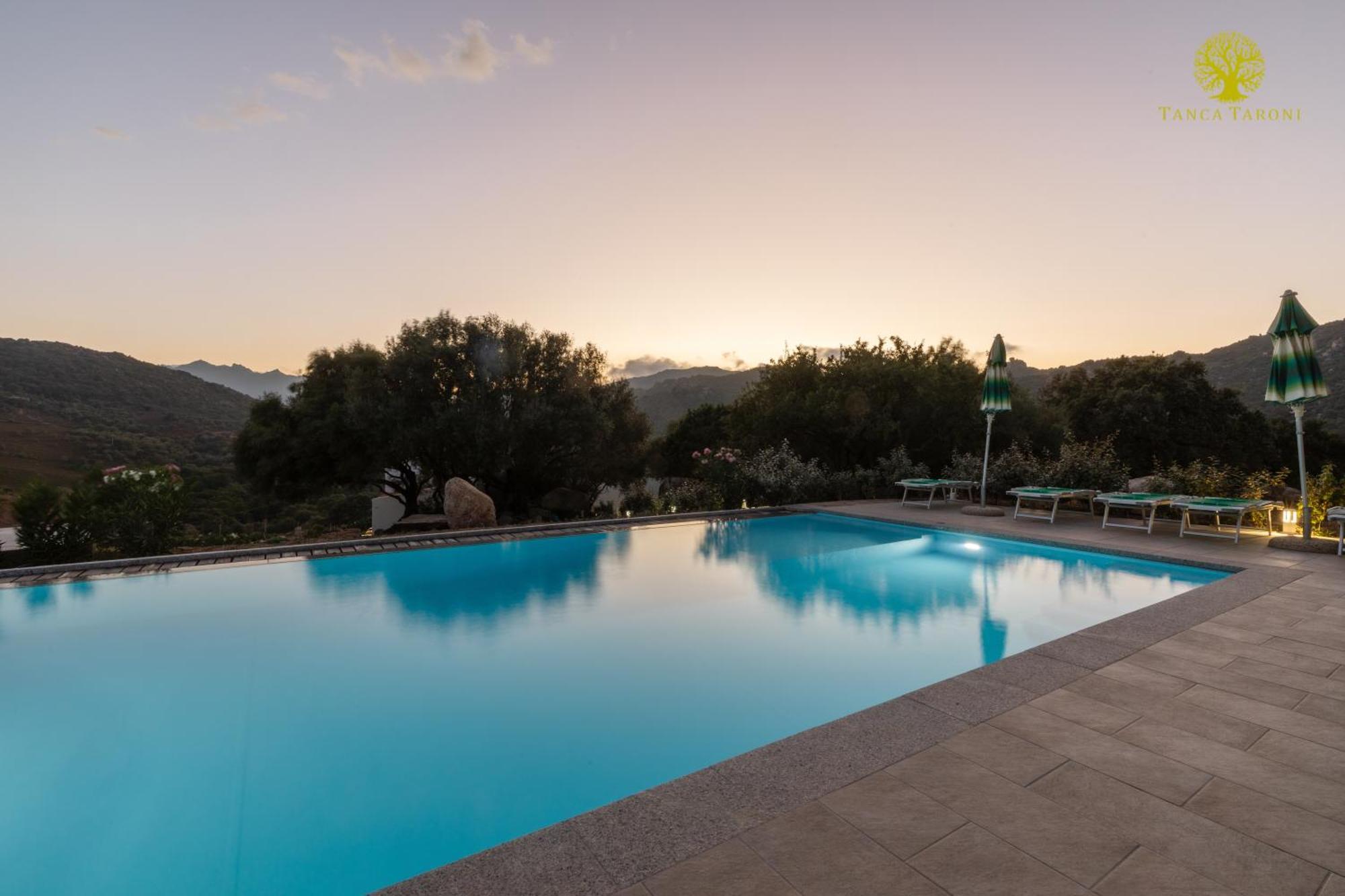 Agriturismo Bed And Breakfast Tanca Taroni Telti Luaran gambar
