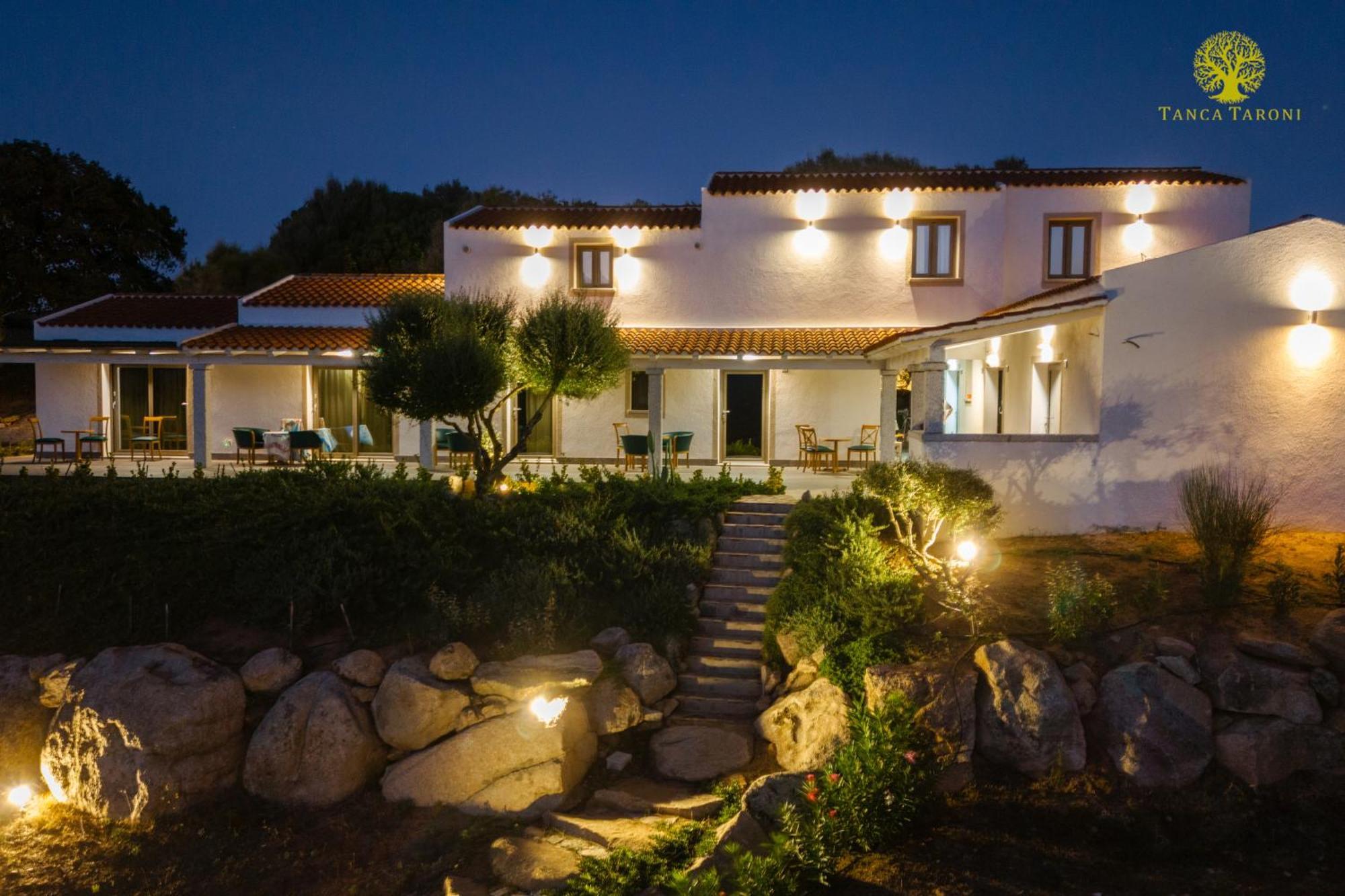 Agriturismo Bed And Breakfast Tanca Taroni Telti Luaran gambar