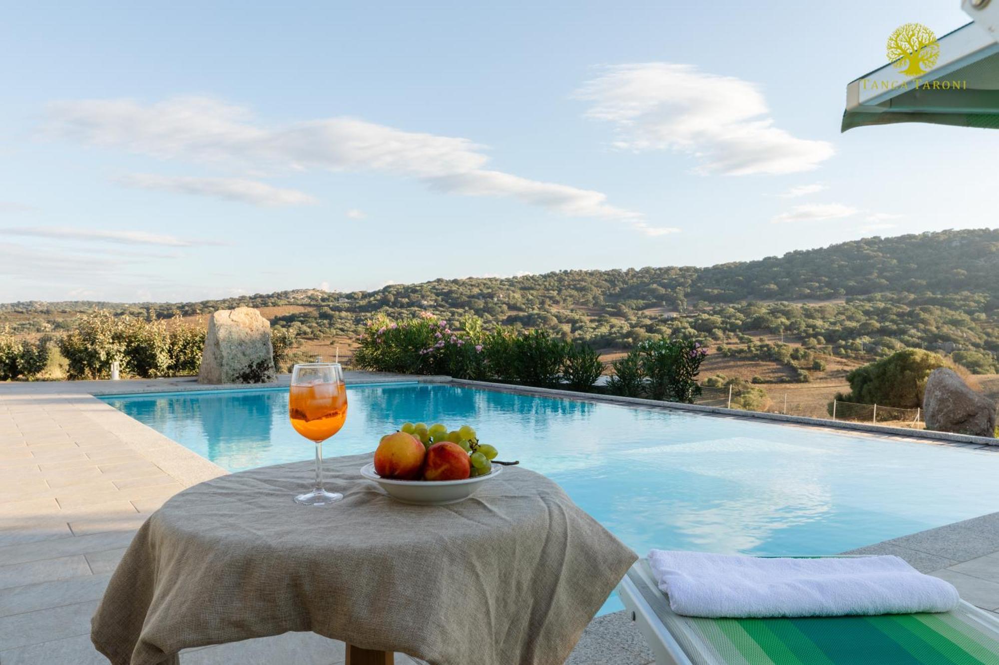 Agriturismo Bed And Breakfast Tanca Taroni Telti Luaran gambar